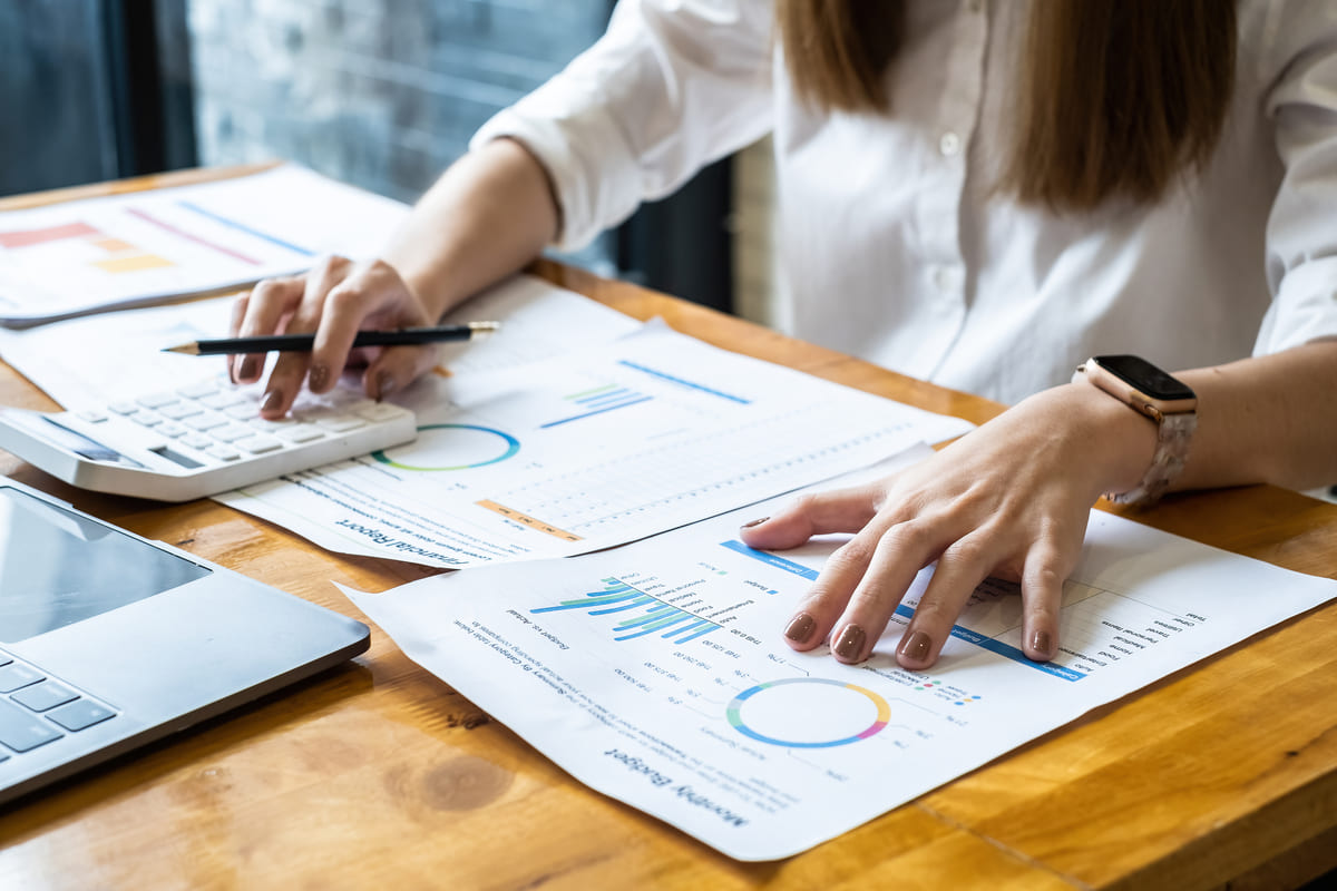 ¿Que posibilidades hay para poder modificar y revisar los precios de los contratos administrativos?